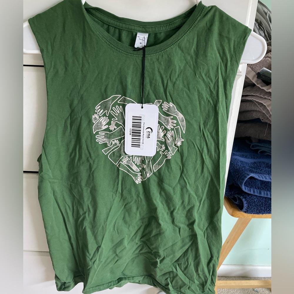 Pine Community Muscle Tank (M) Medium Zyia